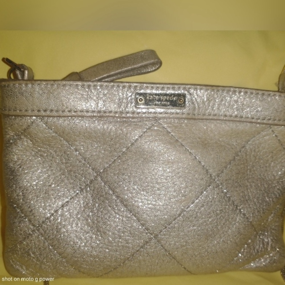 Euc Kate Spade Quilted dolly crossbody with storybook Lining